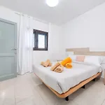 Happy - Shared Pool And Near The By Lanzarote Semesterbostad *