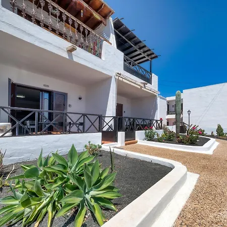 Casa de Férias Happy - Shared Pool And Near The By Lanzarote