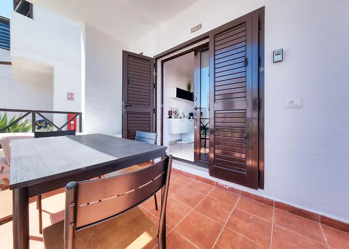 Happy - Shared Pool And Near The By Lanzarote בית נופש *